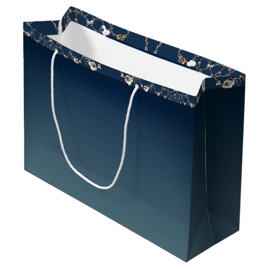 Rose Web on Gradient Blue Gift Bag Groot Cadeauzakje (Voorkant Gekanteld)