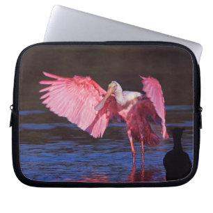 Roseate Spoonbill (Ajaia ajaja) met aalscholver Laptop Sleeve
