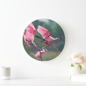 Roseate Spoonbills (Ajaia Ajaja) Landing Grote Klok (Huis)