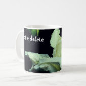 Rosebud na regen gepersonaliseerd koffiemok (Voorkant links)