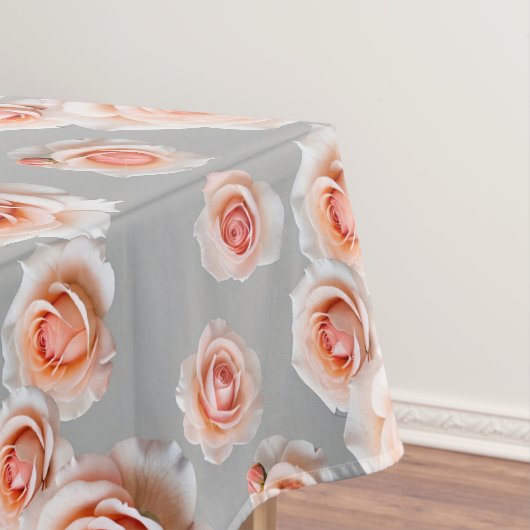 Roses In Shades Of Peach And Coral  Tafelkleed (Voorbeeld)