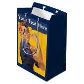 Rosie de Riveter wij kunnen het doen aanpassen ber Medium Cadeauzakje (Achterkant Gekanteld)