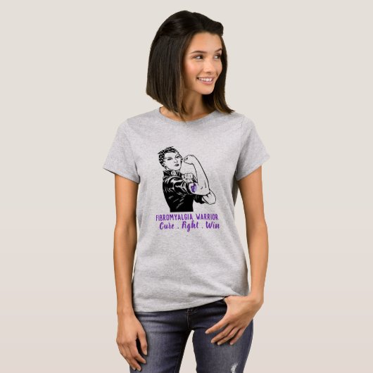Rosie vecht Fibromyalgie - Aankomst T-shirt (Voorkant volledig)
