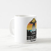 Roswell New Mexico Funny Alien UFO Gift Koffiemok (Voorkant links)