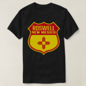 Roswell New Mexico Retro Flag Shield Rood T-shirt (Design voorkant)