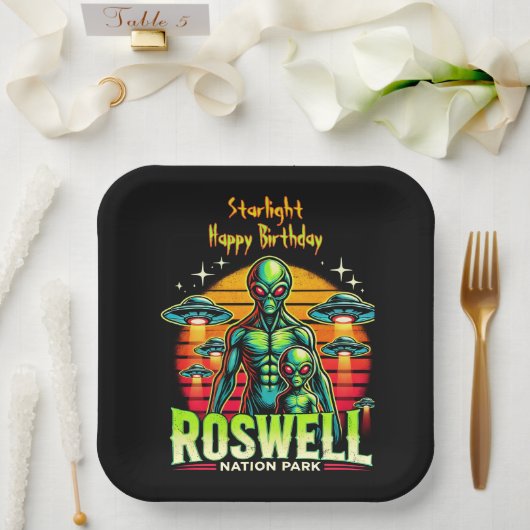 Roswell's Alien Oasis wacht op je! Papieren Bordje (Huwelijk)