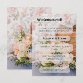 Rotan Stoel met Perzik- en Blauwe Bloemenboeket in Kaart (Voorkant / Achterkant)