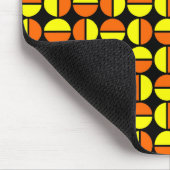 Roterende cirkels - Geel en Sinaasappel op zwart Muismat (Hoek)