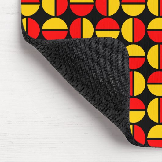 Roterende cirkels - Rood en Amber op Zwart Muismat (Hoek)