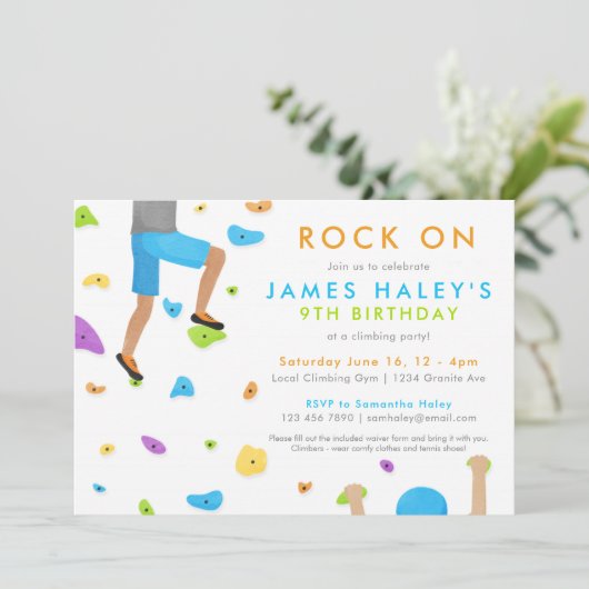 Rots die de Birthday Party nodigt uit. Kaart (Staand voorkant)