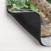 rotsdraak op een rots muismat (Hoek)