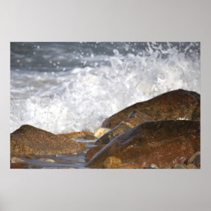Rotsen en golven in Rhode Island Poster