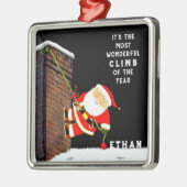 Rotsklimmen met kerstcadeau metalen ornament (Links)