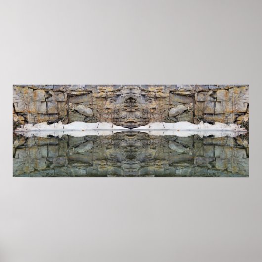 Rotswandreflecties in vijverspiegel Abstract Poster (Voorkant)