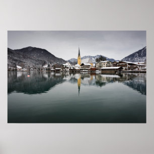Rottach-Egern in het Tegernsee, Beieren in de wint Poster
