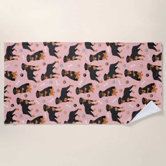 Rottweiler Dog Botten en Paws Beach Towel Strandlaken (Voorkant)
