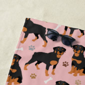 Rottweiler Dog Botten en Paws Beach Towel Strandlaken (In situ)