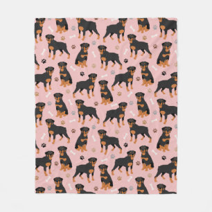 Rottweiler Dog Botten en Paws Fleece Blanket