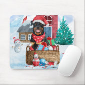 Rottweiler Dog in sneeuwkersthondenhuis Muismat (Met muis)