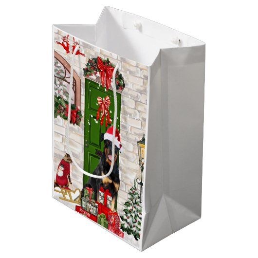 Rottweiler Dog Kerstmis Medium Cadeauzakje (Voorkant Gekanteld)
