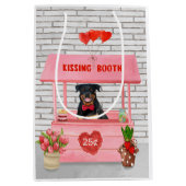 Rottweiler Dog Valentijnsdag Kissing Booth Medium Cadeauzakje (Voorkant)