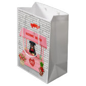 Rottweiler Dog Valentijnsdag Kissing Booth Medium Cadeauzakje (Achterkant Gekanteld)