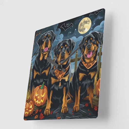 Rottweiler Halloween Spooky Vierkante Klok (Hoek)