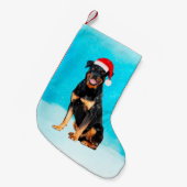 Rottweiler Hond in Sneeuw Met Santa Hoed Kleine Kerstsok (Voorkant (Hangend))