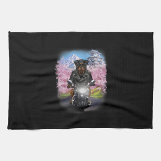 rottweiler hond op motortournee japanese sakura theedoek