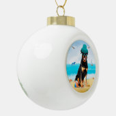 Rottweiler Hond op Strand Keramische Bal Ornament (Links)