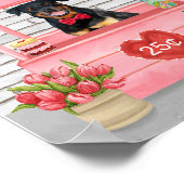 Rottweiler-hond zoent in de kussende fotohok op Va Poster (Hoek)