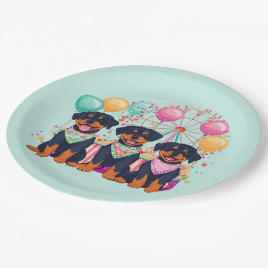 Rottweiler honden tijdens carnaval papieren bordje (Gekanteld)