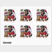 Rottweiler in feestelijke kleding met kerstcadeaus vierkante sticker (Vel)