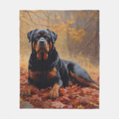 Rottweiler in Herfstbladeren Herfst Inspire Fleece Deken (Voorkant)