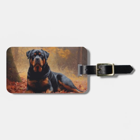 Rottweiler in herfstbladeren val inspireert bagagelabel (Voorkant horizontaal)
