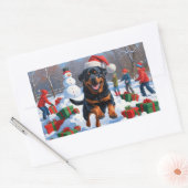 Rottweiler loopt in de sneeuw met kerst Pet Rechthoekige Sticker (Envelop)