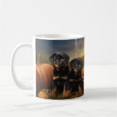 Rottweiler Puppy Herfst Delight Pompoen Koffiemok (Links)