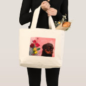 Rottweiler Puppy met Rode en Gele Bloemen Grote Tote Bag (Voorkant (product))