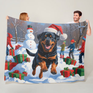 Rottweiler Rent in de Sneeuw met Kerstmuts Fleece Deken