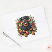 Rottweiler te midden van kerstversieringen vierkante sticker (Envelop)