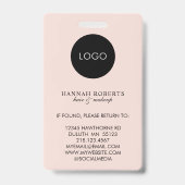 Rouge Roze Script Logo Haar Foto Make-up Badge (Achterkant)