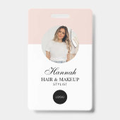 Rouge Roze Script Logo Haar Foto Make-up Badge (Voorzijde)