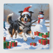 Rough Collie Hardlopen in Sneeuw Met Kerst Pet Vierkante Klok (Voorkant)