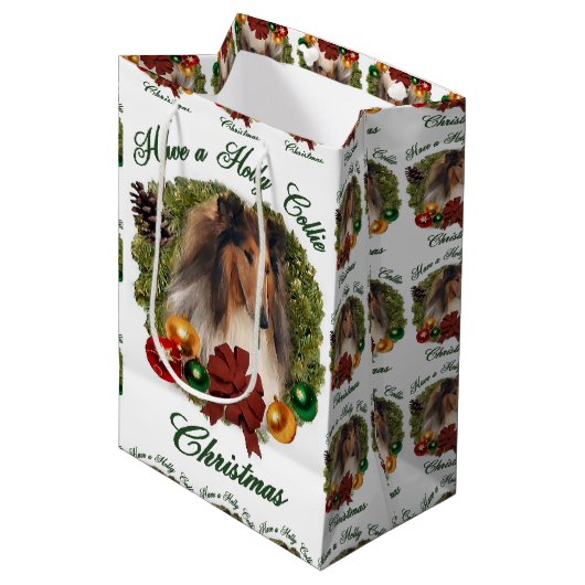Rough Collie Kerstmis Medium Cadeauzakje (Voorkant Gekanteld)
