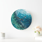 Round Coastal Wave Clock van Margaret Juul Grote Klok (Huis)