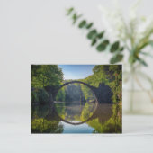 Round Grey Rock Bridge over een rivier in de Bosse Briefkaart (Staand voorkant)