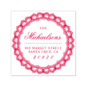 Round Lace Border Achternaam Script Retouradres Zelfinktende Stempel (Design)