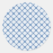 Round sticker with intricate blue and white  (Voorkant)
