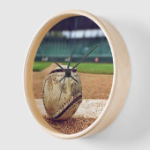 Round wall clock, Baseball Field. (Hoek)