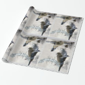 Rourning Doves in Flight Holiday Wrap Cadeaupapier (Uitgerold)